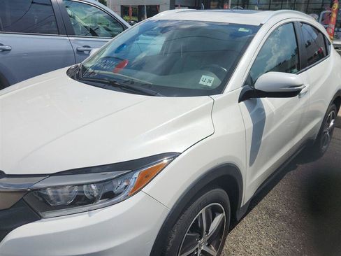 Used 2022 Honda HR-V EX-L image 1