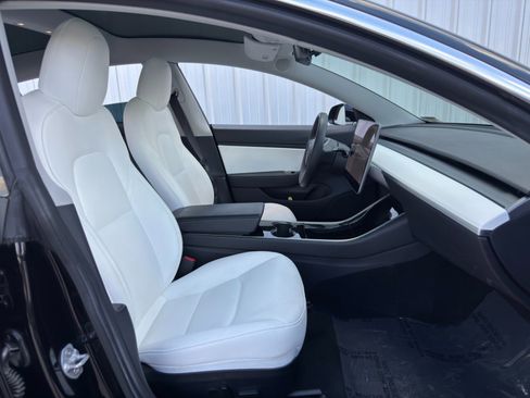 Used 2020 Tesla Model 3 Long Range image 16