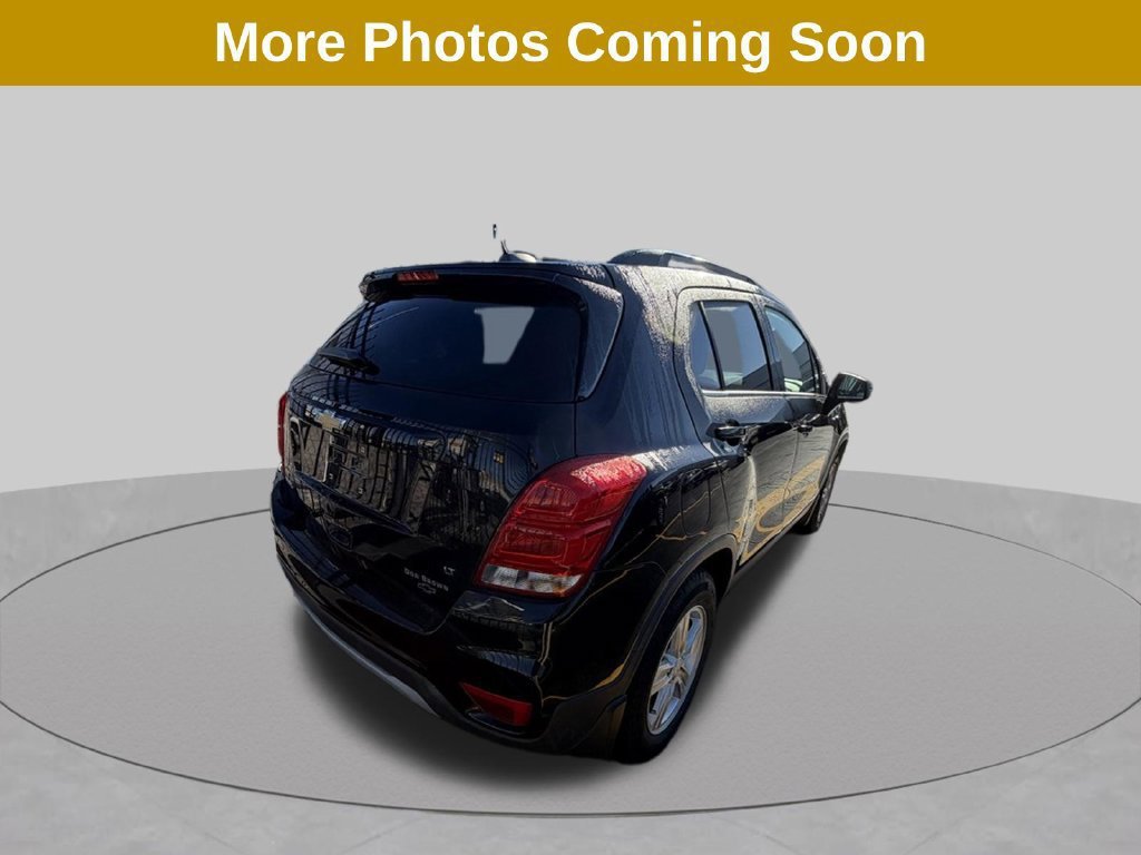 Used 2020 Chevrolet Trax LT w/ LPO, Protection Package FWD image 4