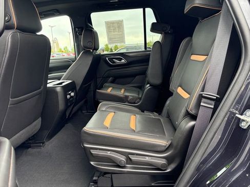 Used 2023 GMC Yukon AT4 AWD/4WD image 11