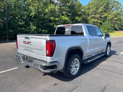 Used 2021 GMC Sierra 1500 SLT w/ SLT Premium Plus Package RWD image 18
