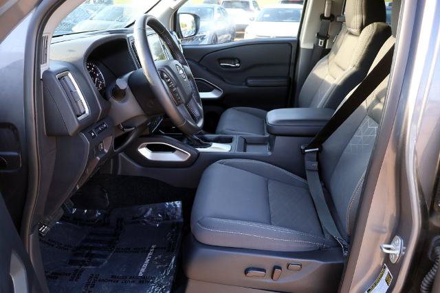 Certified 2025 Nissan Frontier SV w/ SV Convenience Package RWD image 17