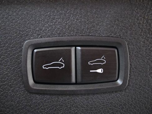 Certified 2023 Porsche Macan GTS AWD/4WD image 29
