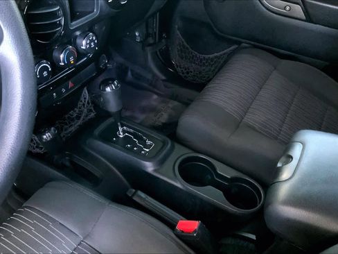 Used 2012 Jeep Wrangler Unlimited Sport w/ Trailer Tow Group image 17