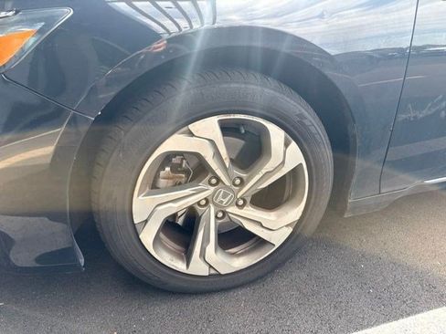 Used 2018 Honda Accord EX-L image 5