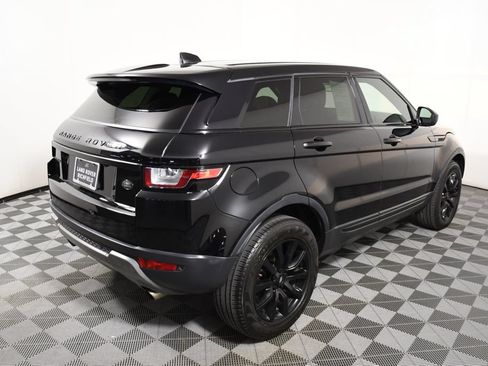 Used 2018 Land Rover Range Rover Evoque SE AWD/4WD image 6