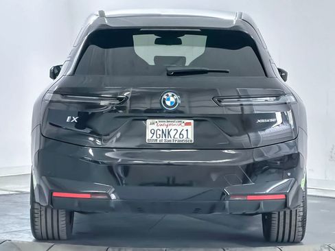Used 2024 BMW iX xDrive50 w/ Sport Package AWD/4WD image 7