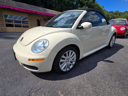 Used 2008 Volkswagen Beetle SE image 7