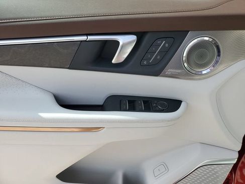 New 2026 Buick Enclave Avenir w/ Super Cruise Package FWD image 17