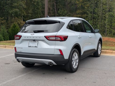 New 2026 Ford Escape Active image 3