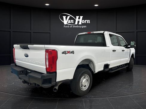 Used 2023 Ford F350 XL AWD/4WD image 7