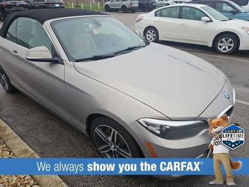 Used 2017 BMW 230i Convertible image 2