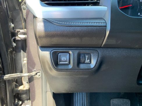 Used 2019 GMC Acadia SLT AWD/4WD image 24