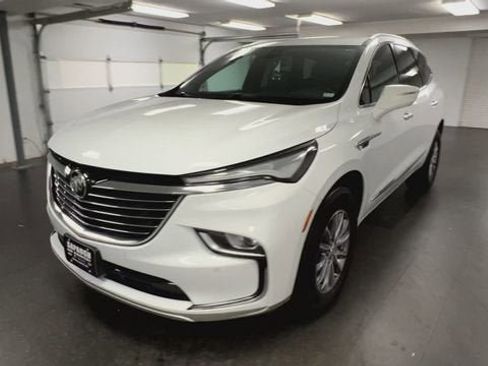 Certified 2023 Buick Enclave Essence w/ Trailering Package, 5000 lbs. image 4