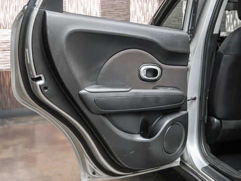 Used 2019 Kia Soul + FWD image 41
