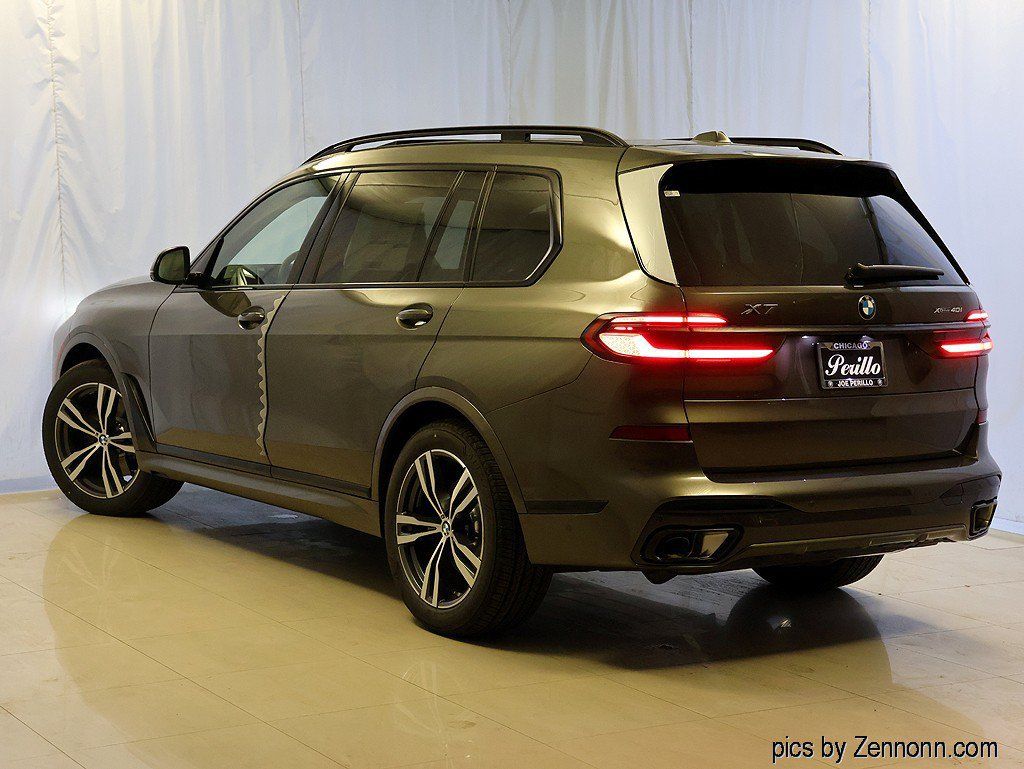 Used 2027 BMW X7 xDrive40i w/ M Sport Package AWD/4WD image 2