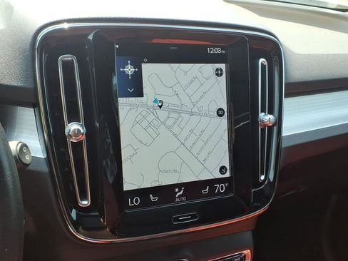 Used 2019 Volvo XC40 T5 Momentum AWD/4WD image 21