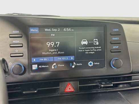 Used 2025 Hyundai Elantra Sport FWD image 25