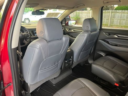 Used 2018 Buick Enclave Essence w/ Trailering Package AWD/4WD image 9