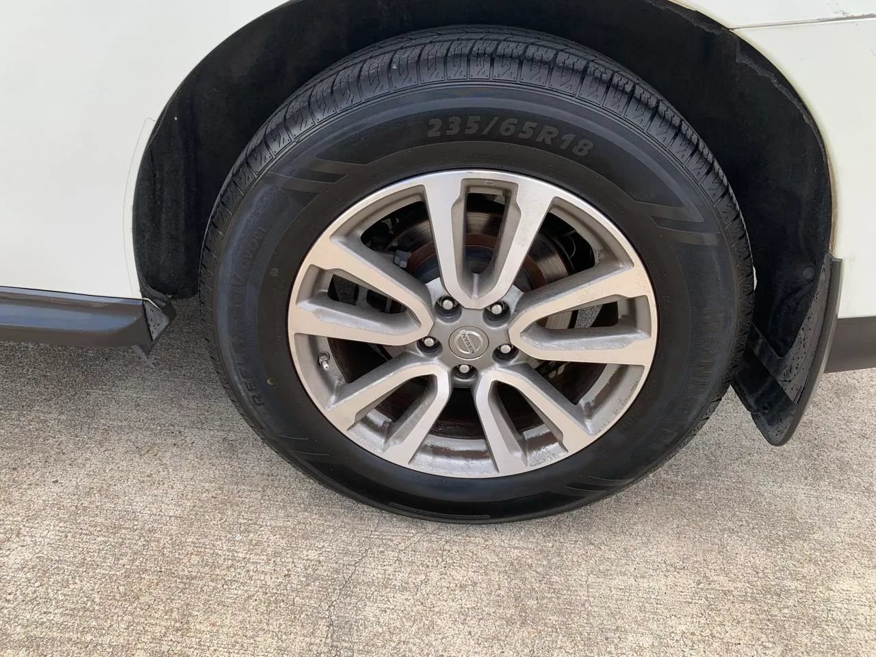Used 2015 Nissan Pathfinder S FWD image 25