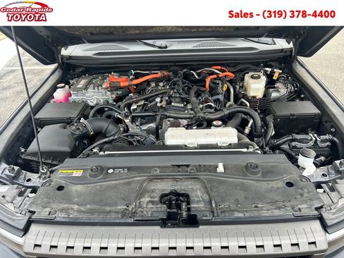 Used 2024 Toyota Land Cruiser image 24