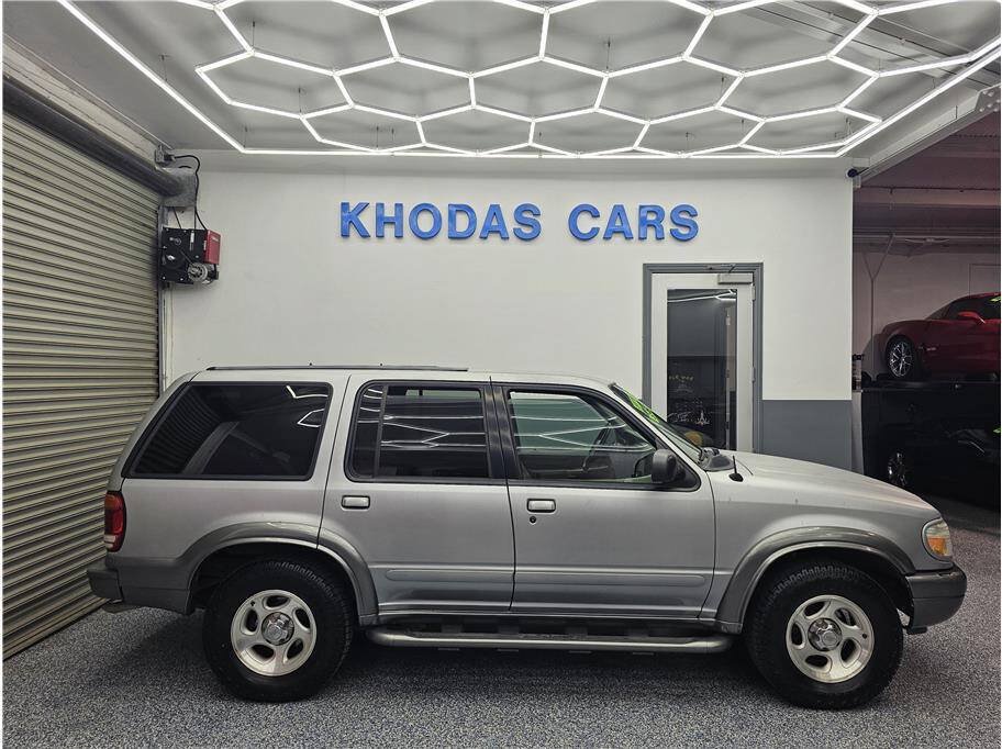 Used 2000 Ford Explorer XLT AWD/4WD image 5