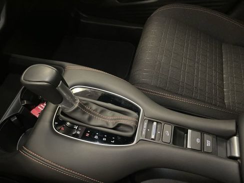 Certified 2024 Honda HR-V Sport image 19