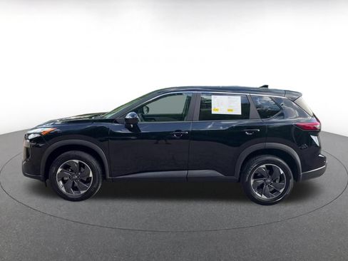 Used 2025 Nissan Rogue SV FWD image 9