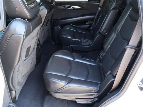 Used 2017 Cadillac Escalade Platinum AWD/4WD image 28