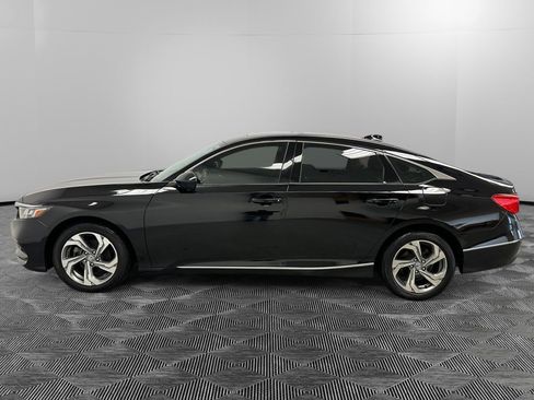 Used 2020 Honda Accord EX image 2