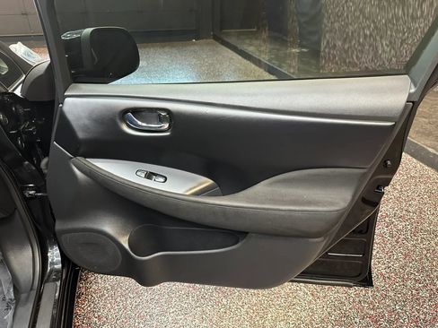 Used 2016 Nissan Leaf S w/ Charger Package FWD image 32