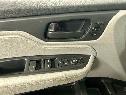 Used 2022 Honda Odyssey EX-L image 11