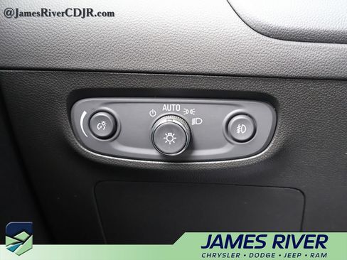Used 2023 Buick Encore GX Essence w/ Experience Buick Package AWD/4WD image 32
