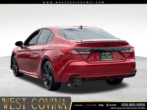 Used 2025 Toyota Camry XSE FWD image 8