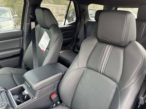 New 2025 Toyota 4Runner Limited image 12