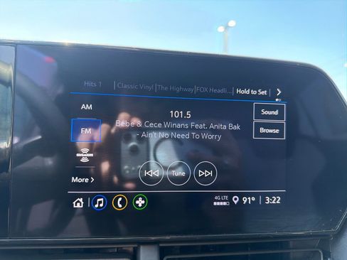 Used 2024 Chevrolet Trax LS w/ LS Convenience Package FWD image 31