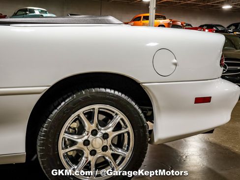Used 2002 Chevrolet Camaro Z28 RWD image 47
