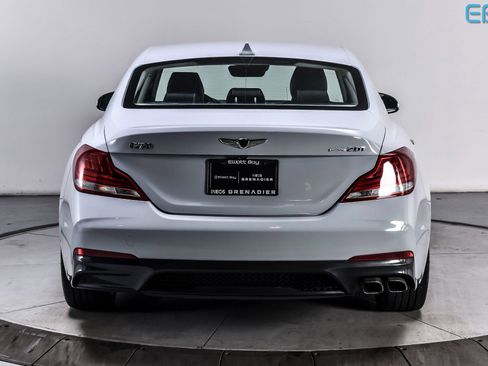 Used 2021 Genesis G70 2.0T image 5