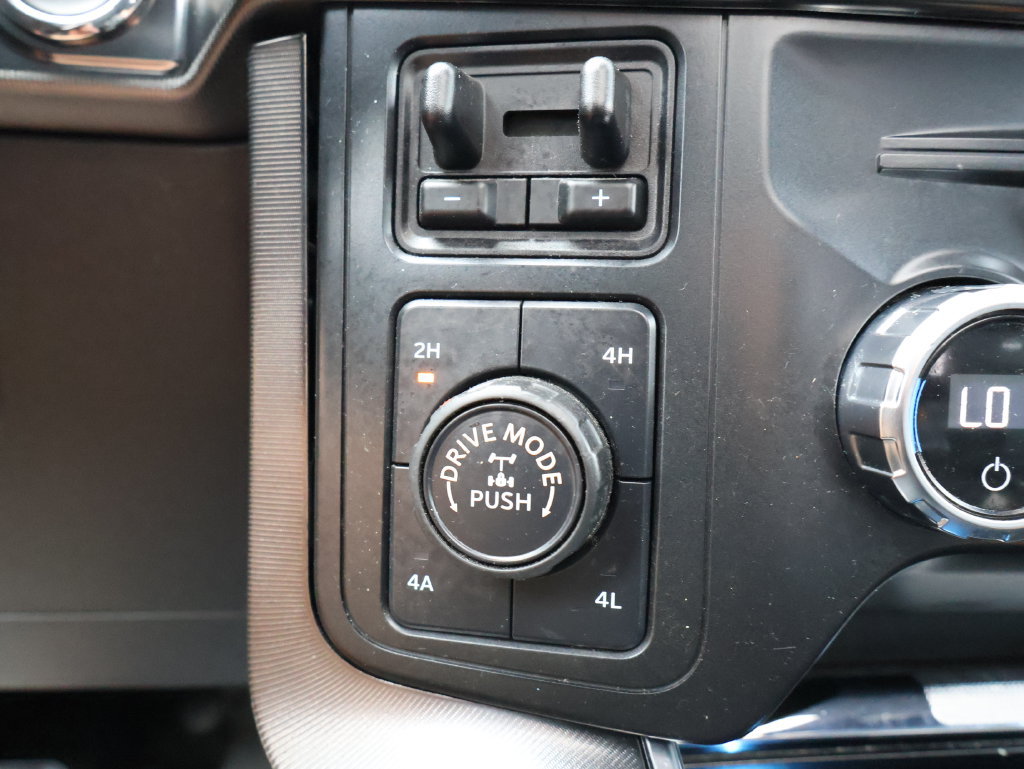 Used 2021 Ford F150 Platinum w/ Equipment Group 701A High AWD/4WD image 21