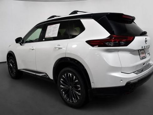 Certified 2026 Nissan Rogue Platinum w/ Platinum Premium Package AWD/4WD image 6