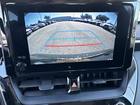 Certified 2023 Toyota Corolla LE image 29