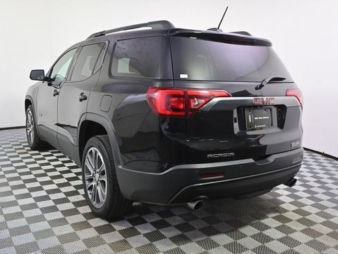 Used 2017 GMC Acadia SLT AWD/4WD image 4