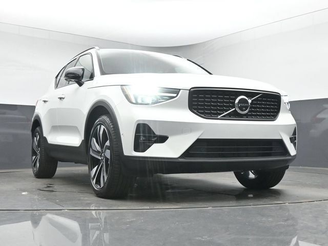 New 2026 Volvo XC40 B5 Ultra w/ Protection Package Premier AWD/4WD image 38