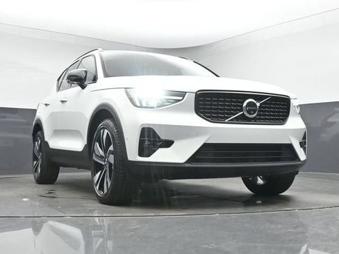New 2026 Volvo XC40 B5 Ultra w/ Protection Package Premier AWD/4WD image 38