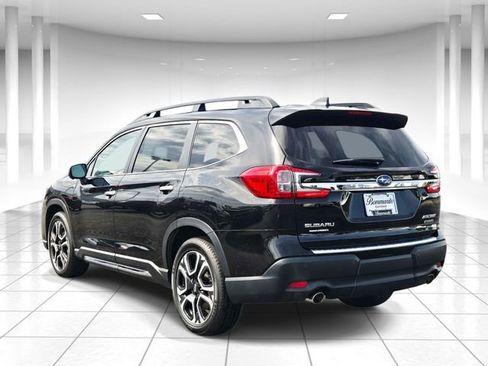 Used 2023 Subaru Ascent Touring AWD/4WD image 3