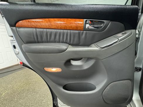 Used 2006 Lexus GX 470 image 26