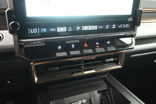 Used 2025 GMC Hummer EV 3X w/ LPO, Cargo Utility Package AWD/4WD image 13