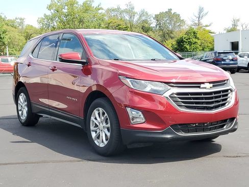 Used 2019 Chevrolet Equinox LT FWD image 2