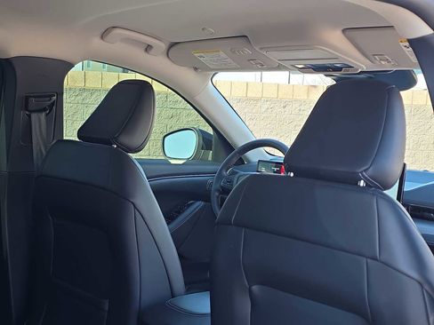 Used 2023 Ford Mustang Mach-E Select image 17