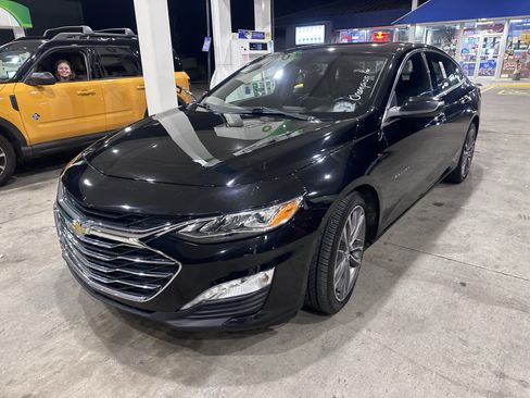 Used 2020 Chevrolet Malibu Premier image 3